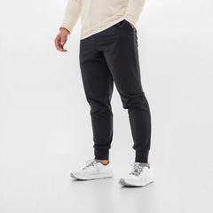 Men's Breakthrough Joggers: Obsidian
